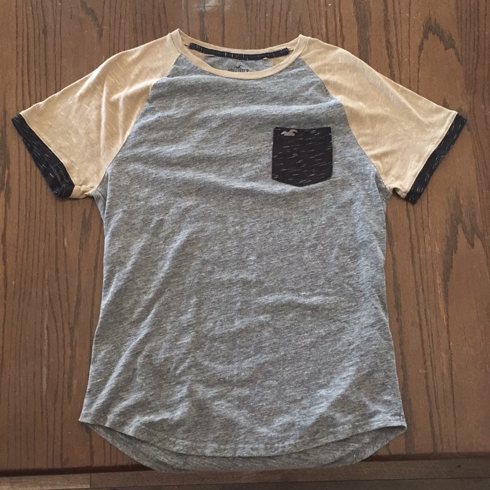 Hollister T-Shirt